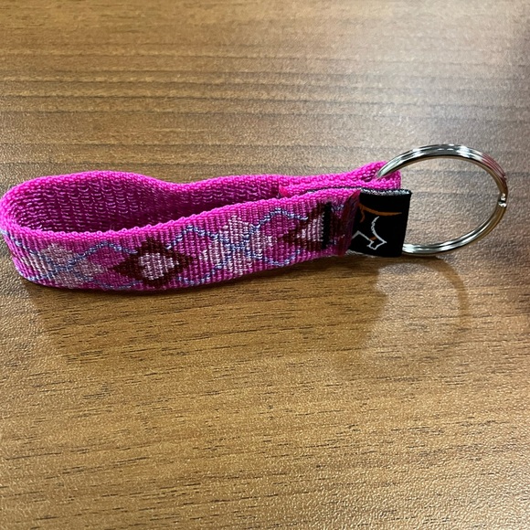 New pink purple argyle hearts keychain - loop at end NWOT - Picture 4 of 4